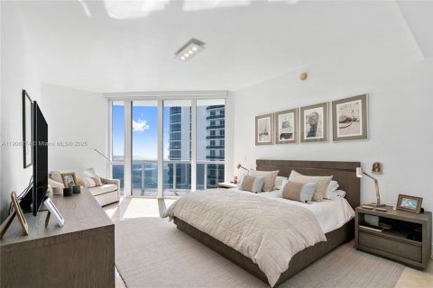 Condo in Sunny Isles Beach, Florida, 2 bedrooms  № 1956901 - photo 23