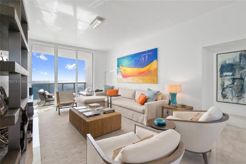 Condo in Sunny Isles Beach, Florida, 2 bedrooms  № 1956901 - photo 4