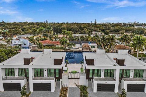 Adosado en venta en Dania Beach, Florida, 3 dormitorios, 193.24 m2 № 2036048 - foto 3