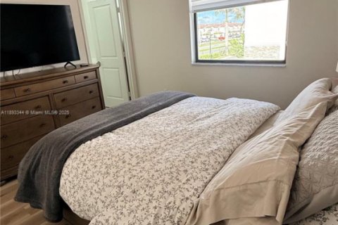 Touwnhouse à louer à Miami, Floride: 3 chambres № 1945275 - photo 24