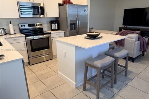 Touwnhouse à louer à Miami, Floride: 3 chambres № 1945275 - photo 12