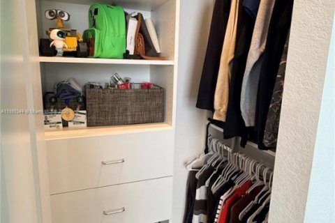 Touwnhouse à louer à Miami, Floride: 3 chambres № 1945275 - photo 30