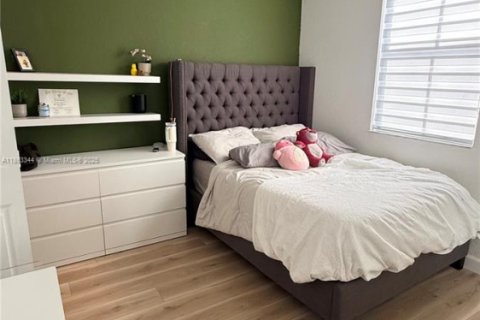 Touwnhouse à louer à Miami, Floride: 3 chambres № 1945275 - photo 28