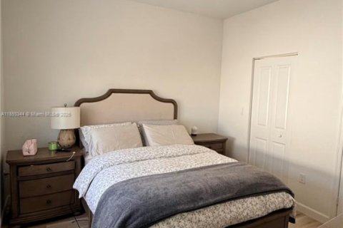 Touwnhouse à louer à Miami, Floride: 3 chambres № 1945275 - photo 22