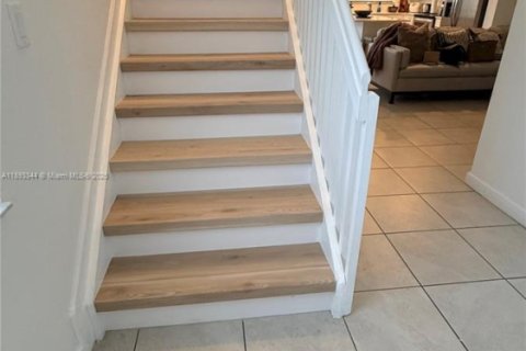 Touwnhouse à louer à Miami, Floride: 3 chambres № 1945275 - photo 19