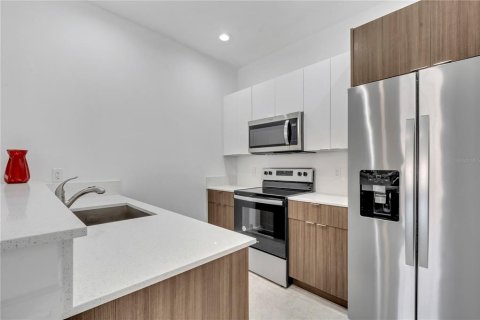 Casa en alquiler en Kissimmee, Florida, 2 dormitorios, 98.1 m2 № 1760168 - foto 12