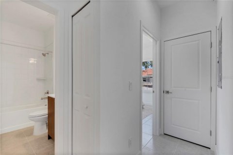 Casa en alquiler en Kissimmee, Florida, 2 dormitorios, 98.1 m2 № 1760168 - foto 25