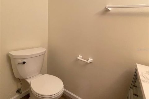 Townhouse in Gainesville, Florida 2 bedrooms, 86.4 sq.m. № 2213382 - photo 6
