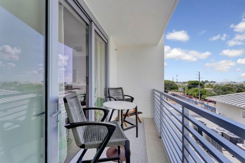 Condo in Delray Beach, Florida, 1 bedroom № 2081946 - photo 8