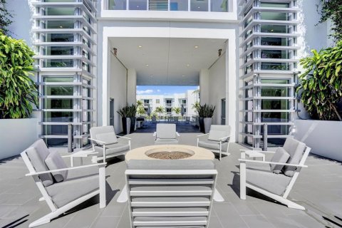 Condo in Delray Beach, Florida, 1 bedroom № 2081946 - photo 12