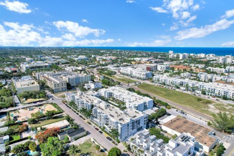 Condo in Delray Beach, Florida, 1 bedroom № 2081946 - photo 21