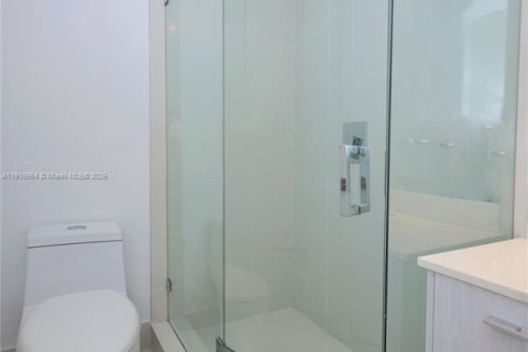 Купить кондоминиум в Майами, Флорида 1 спальня, 78.32м2, № 1971977 - фото 26