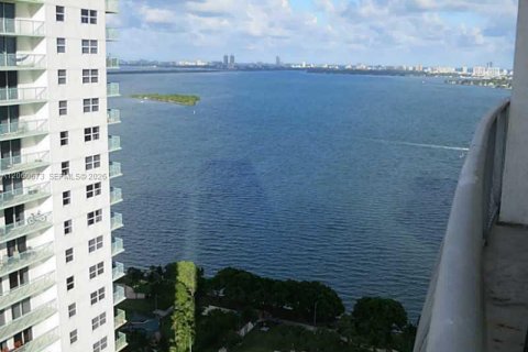 Condominio en alquiler en Miami, Florida, 1 dormitorio, 76.64 m2 № 2339835 - foto 12