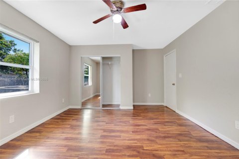 Villa ou maison à vendre à Homestead, Floride: 4 chambres, 185.06 m2 № 1950332 - photo 17