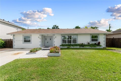 Villa ou maison à vendre à Homestead, Floride: 4 chambres, 185.06 m2 № 1950332 - photo 1