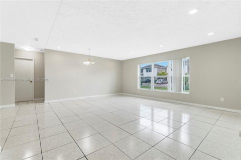 Villa ou maison à vendre à Homestead, Floride: 4 chambres, 185.06 m2 № 1950332 - photo 12