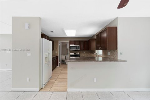 Villa ou maison à vendre à Homestead, Floride: 4 chambres, 185.06 m2 № 1950332 - photo 5