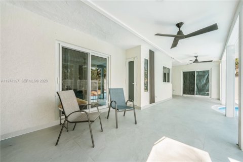 Villa ou maison à vendre à Oakland Park, Floride: 4 chambres, 145.3 m2 № 2038612 - photo 15