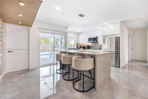 Villa ou maison à vendre à Oakland Park, Floride: 4 chambres, 145.3 m2 № 2038612 - photo 3