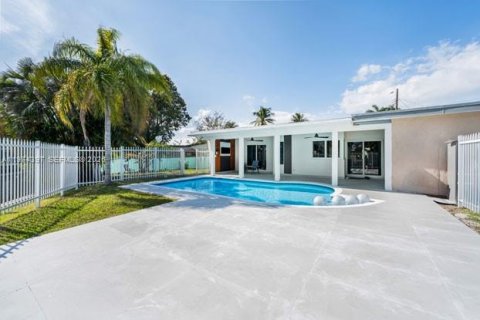 Villa ou maison à vendre à Oakland Park, Floride: 4 chambres, 145.3 m2 № 2038612 - photo 24