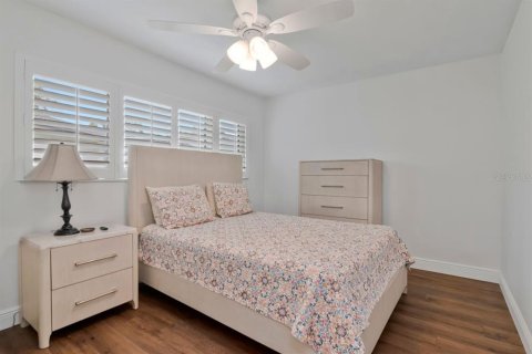 Villa ou maison à vendre à Clearwater, Floride: 5 chambres, 176.33 m2 № 2404845 - photo 21