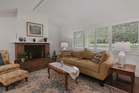 Villa ou maison à vendre à Clearwater, Floride: 5 chambres, 176.33 m2 № 2404845 - photo 5