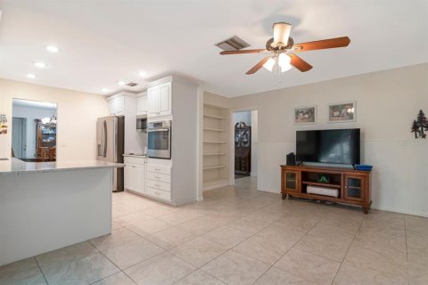 Villa ou maison à vendre à Clearwater, Floride: 5 chambres, 176.33 m2 № 2404845 - photo 14