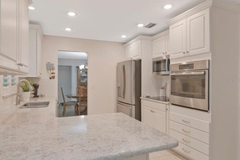 Villa ou maison à vendre à Clearwater, Floride: 5 chambres, 176.33 m2 № 2404845 - photo 13