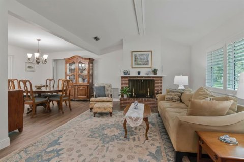 Villa ou maison à vendre à Clearwater, Floride: 5 chambres, 176.33 m2 № 2404845 - photo 4
