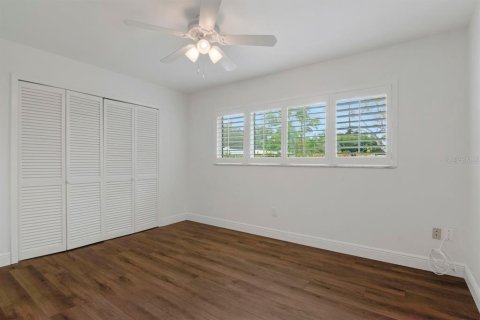 Villa ou maison à vendre à Clearwater, Floride: 5 chambres, 176.33 m2 № 2404845 - photo 22