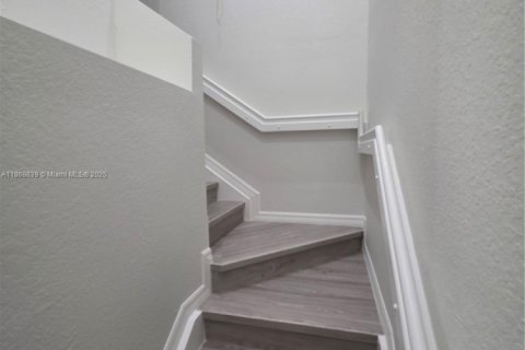 Copropriété à louer à Doral, Floride: 3 chambres, 119.29 m2 № 1927464 - photo 14
