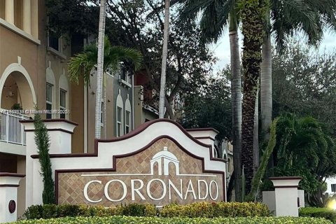 Copropriété à louer à Doral, Floride: 3 chambres, 119.29 m2 № 1927464 - photo 1
