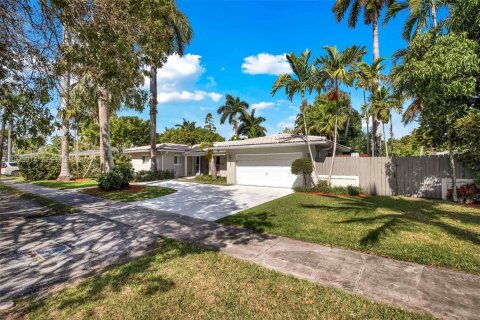 Villa ou maison à vendre à Miami, Floride: 3 chambres, 204.01 m2 № 1984354 - photo 2
