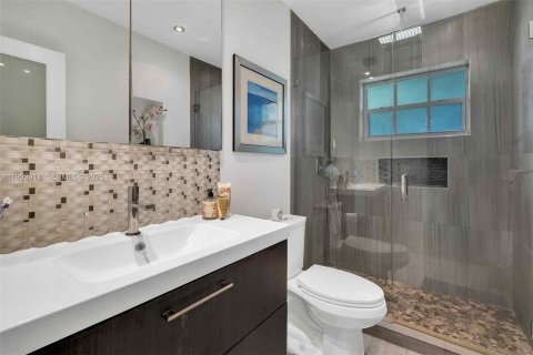 Villa ou maison à vendre à Miami, Floride: 3 chambres, 204.01 m2 № 1984354 - photo 25