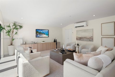 Villa ou maison à louer à Pinecrest, Floride: 5 chambres, 272.11 m2 № 1991447 - photo 19