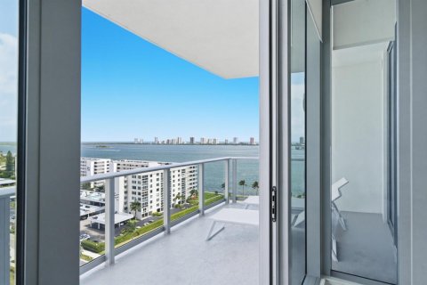 Condo in Lake Park, Florida, 2 bedrooms  № 2243799 - photo 6