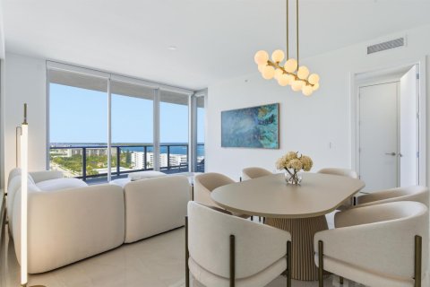 Condo in Lake Park, Florida, 2 bedrooms  № 2243799 - photo 18
