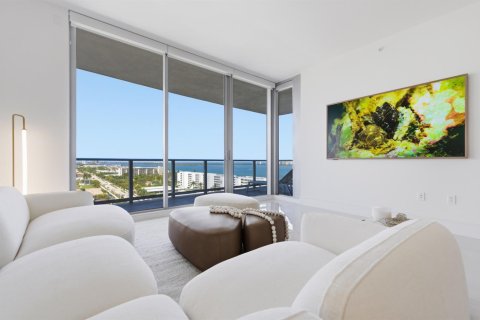 Condo in Lake Park, Florida, 2 bedrooms  № 2243799 - photo 3