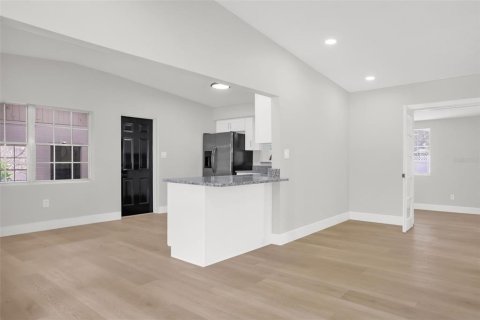 Villa ou maison à vendre à Orlando, Floride: 3 chambres, 143.44 m2 № 2429592 - photo 12