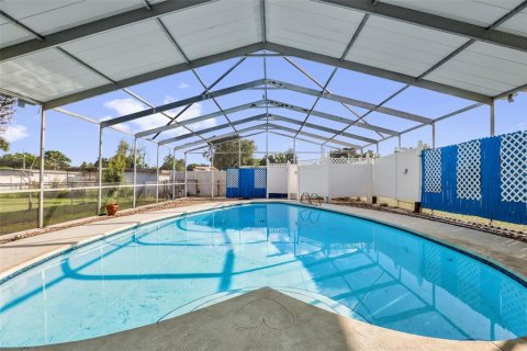 Villa ou maison à vendre à Orlando, Floride: 3 chambres, 143.44 m2 № 2429592 - photo 28