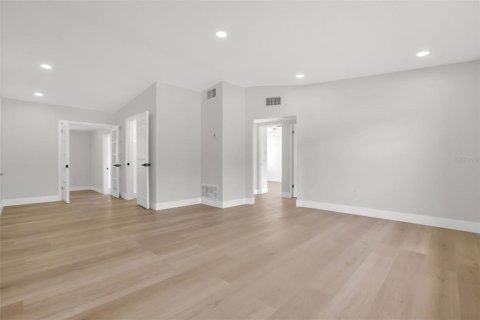 Villa ou maison à vendre à Orlando, Floride: 3 chambres, 143.44 m2 № 2429592 - photo 4