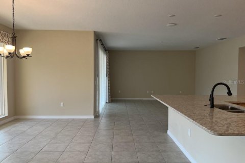 House in Ocala, Florida 2 bedrooms, 230.03 sq.m. № 2219470 - photo 8