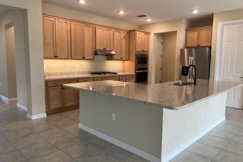 House in Ocala, Florida 2 bedrooms, 230.03 sq.m. № 2219470 - photo 15