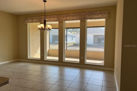 House in Ocala, Florida 2 bedrooms, 230.03 sq.m. № 2219470 - photo 6