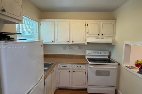 Condominio en venta en Sunrise, Florida, 1 dormitorio, 59.46 m2 № 2154349 - foto 8