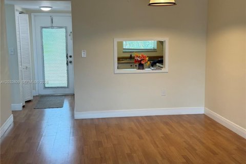 Condominio en venta en Sunrise, Florida, 1 dormitorio, 59.46 m2 № 2154349 - foto 12