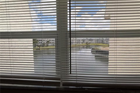 Condominio en venta en Sunrise, Florida, 1 dormitorio, 59.46 m2 № 2154349 - foto 3