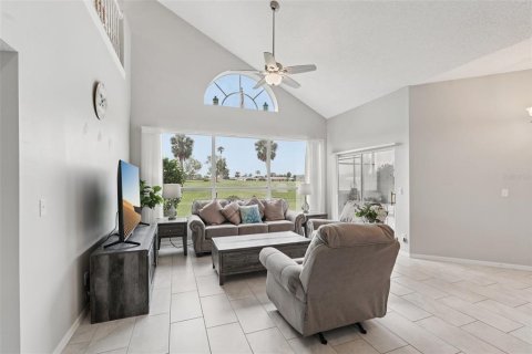Casa en venta en Sun City Center, Florida, 3 dormitorios, 199 m2 № 1902783 - foto 5