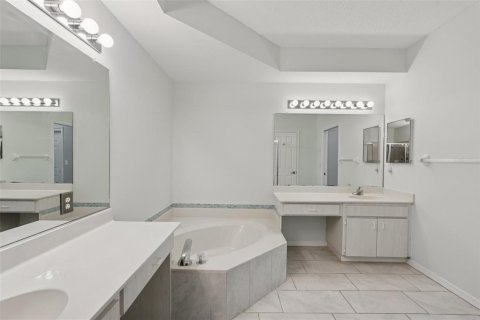 Casa en venta en Sun City Center, Florida, 3 dormitorios, 199 m2 № 1902783 - foto 16