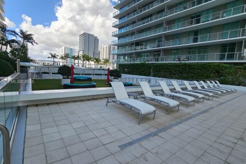 Condo in Miami, Florida, 1 bedroom № 1964363 - photo 24